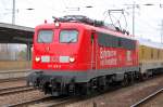 Frisch lackierte 110 169-0 (Krupp Bj.1957) der DB Systemtechnik mit Messzug zur Fahrwegmessung mit RAILab2 + Steuerwagen am 14.03.12 Bhf. Flughafen Berlin-Sch�nefeld. 