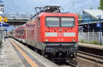 112 187 mit dem Kreuzfahrer-Sonderzug ab Warnemünde nach Berlin am 09.05.17 Durchfahrt Bf.
