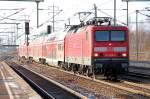 114 006-0 auf Leerfahrt mit DB Regio Doppelstockwagengarnitur bei der Durchfahrt im Bhf.