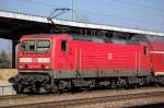 143 221-0 steht mit dem RB14 nach nauen abfahrbereit im Bhf.
