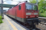 143 002-4 als Ersatzzug auf dem Weg zur Bereitstellung am 02.06.16 Durchfahrt Bf.