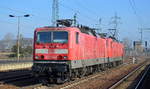 143 831-6 hat 143 326-7 am Haken, 13.02.17 Durchfahrt Bf.