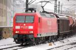145 056-8 unterwegs mit einem gemischten G�terzug Richtung Berlin-Gesundbrunnen, 30.12.10 S-Bhf.