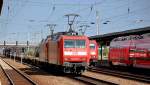 Doppeltraktion 145 028-7 + 145 038-6 mit gemischtem G�terzug im Bhf.