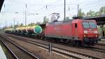 Seit l�ngerem mal wieder gesichtet, ein Kesselwagenzug mit den optisch auff�lligen kasachischen Kesselwagen f�r den Transport von Phosphor mit den dazugeh�rigen DB-Adapterwagen vom F�hrhafen Mukran,
