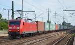 145 033-7 mit Containerzug am 03.06.15 Durchfahrt Bhf.