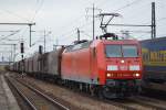145 049-3 mit einem Gütertransportzug für Coils am 09.11.15 Bhf.