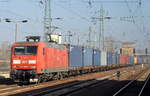 145 068-3 mit Containerzug am 14.02.17 Bf.