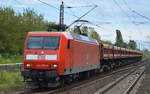 145 051-9 mit einem Ganzzug Schüttgutkippwagen am 11.09.17 Bf.