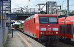 145 062-6 mit gemiscxhtem Güterzug am 29.05.17 Bf.