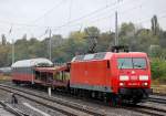 145 072-5 mit einem PbZ bestehend aus einem Autotransportwagen Typ? der DB und einem russischen Liegewagen Richtung Bernauer Str.