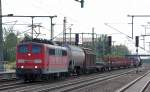 151 067-6 mit einem gemischten G�terzug haupts�chlich aus polnischen G�terwagen bestehend, 27.08.12 Bhf.