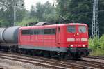 151 146-8 mit Kesselwagenzug Richtung Nordosten, 04.07.13 Berlin-Springpfuhl.