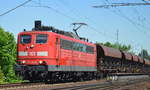 151 053-6 mit Schüttgutwagenzug am 18.05.17 Berlin-Wuhlheide.