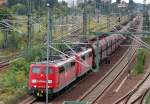 151 119-5 + 151 ? Doppeltraktion mit einem Leerzug offener Sch�ttgutwagen Richtung Berlin-Wedding, 29.09.10 Berlin Westhafen.