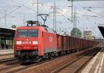 152 052-7 mit Ganzzug offener G�terwagen am 31.08.11 Bhf.