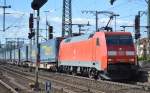 152 072-5 mit Taschenwagenzug am 16.05.14 Durchfahrt Bhf.