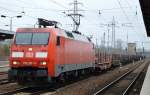 152 167-3 mit einem Gütertransportzug mit Stahlbrammen am 23.11.15 Bhf.