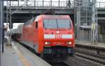 152 039-4 mit einem Gütertransportzug Stahlbrammen am 11.12.15 Berlin-Hohenschönhausen.