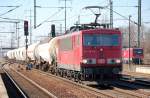 155 006-0 mit einem Kesselwagenzug, 08.03.11 Bhf.