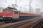 155 103-5 mit einem Ganzzug Sch�ttgutkippwagen, 15.03.11 Bhf.