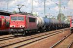 155 189-4 mit Kesselwagenzug am 26.07.11 Bhf.