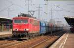 155 146-4 mit polnischem Kohlezug am 25.10.11 Durchfahrt im Bhf.
