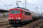 155 253-8 mit Kesselwagenzug am 28.11.13 Bhf.