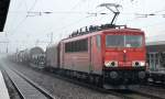 155 210-8 mit einem gemischten Güterzug am 13.11.14 Bhf.