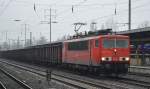 155 147-2 mit Kohlezug am 19.11.14 Durchfahrt Bhf.