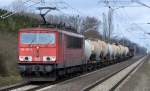 155 095-3 mit gemischtem Güterzug Richtung Industrieübergabebebiet Berlin-Nordost, 05.03.15 Berlin-Hohenschönhausen.