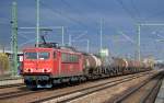 155 122-5 mit Kesselwagenzug am 27.03.15 Bhf.