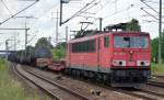 155 182-9 mit einem bunt gemischten Güterzug am 16.07.15 Bhf.