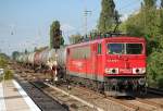 155 008-6 mit Kesselwagenzug Richtung Karower Kreuz Berlin, 26.07.10