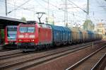 185 018-9 mit Ganzzug polnischer Teleskopdachwagen der PKP CARGO am 11.07.11 Bhf.