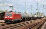 185 010-6 mit Kesselwagenzug am 01.08.13 Bhf.