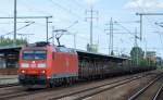 185 060-1 mit einem Gütertransportzug Stahlbrammen am 08.09.15 Bhf.