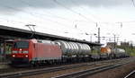 185 072-6 mit einem kurzen gemischten Güterzug am 26.04.16 Bf.