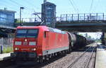185 062-7 mit Kesselwagenzug (leer) Richtung Stendell am 02.06.17 Bf.