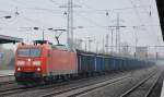 185 200-3 mit einem polnischen Kohlezug am 19.11.14 Bhf.