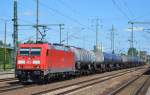 185 201-1 mit Kesselwagenzug am 20.07.15 Bhf.