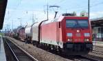 185 210-2 mit gemischtem Güterzug am 17.09.15 Bhf.