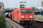 185 232-6 mit Kesselwagenzug am 28.09.17 Durchfahrt Bf.