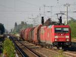 185 236-7 mit 155? am Haken + einem Zug Teleskopdach- und Schiebeplanenwagen (Coiltransport) Richtung Berliner Innenring, 09.07.10 Berlin-Blankenburg.