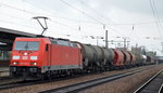 185 350-6 mit gemischtem Güterzug am 14.04.16 Bf.