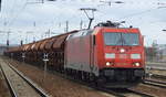 185 318-3 mit Ganzzug gedeckter Schüttgutwagen am 07.03.17 Bf.