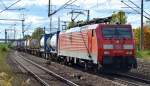 189 056-5 mit Containerzug am 30.09.15 Durchfahrt Bhf.