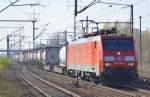 189 008-6 mit Containerzug am 31.10.15 Bhf.