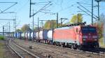 189 021-9 mit Containerzug am 10.10.15 Bhf.