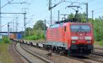 189 021-9 mit fast leerem Containerzug am 08.09.15 Bhf.